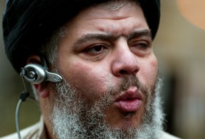 Prediger Abu Hamza al-Masri wurde schuldig gesprochen.