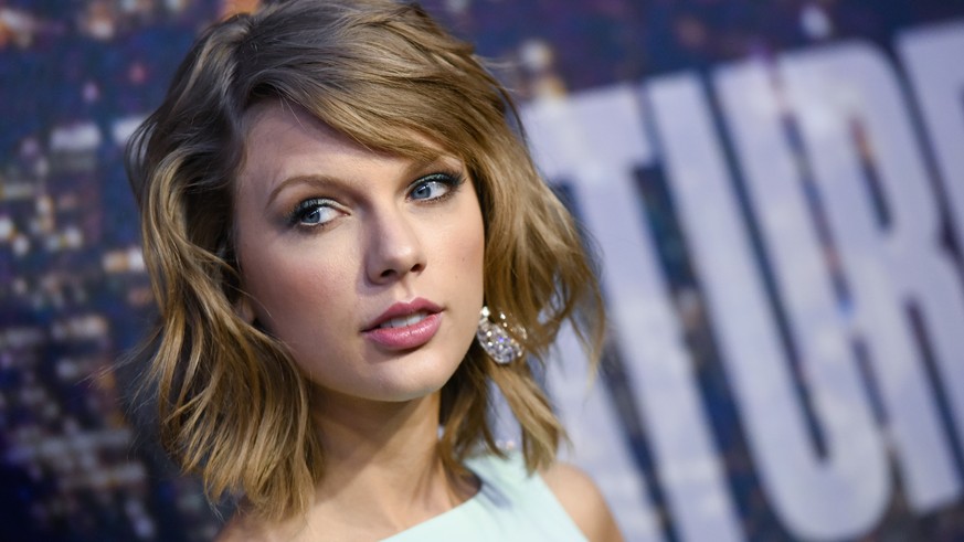FILE - In this Feb. 15, 2015 file photo, singer Taylor Swift attends the SNL 40th Anniversary Special in New York. The governor of Rhode Island is defending a proposed luxury tax for pricey second hom ...