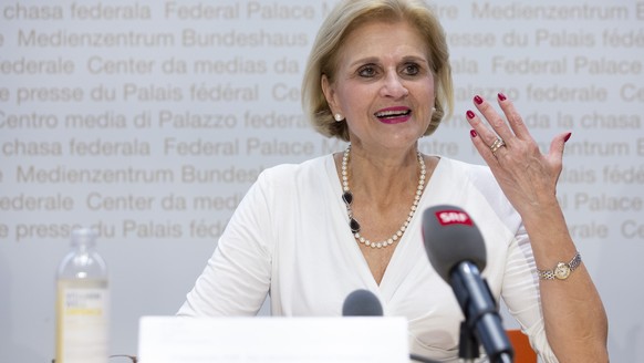 Doris Fiala, FDP-ZH, links, spricht waehrend einer Medienkonferenz, am Montag 3. Juni 2019, in Bern. (KEYSTONE/Peter Klaunzer)