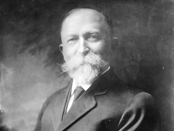 John Harvey Kellogg (1852–1943) und sein mächtiger Schnauzbart.