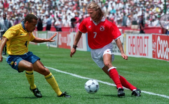 Trotz Zehenbruch zeigt Alain Sutter bei der WM 1994 Höchstleistungen, bis der geschwollene Fuss schliesslich nicht mehr in den Schuh passt.