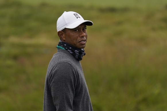 Tiger Woods stands on the putting green during practice for the PGA Championship golf tournament at TPC Harding Park in San Francisco, Tuesday, Aug. 4, 2020. (AP Photo/Jeff Chiu)
Tiger Woods