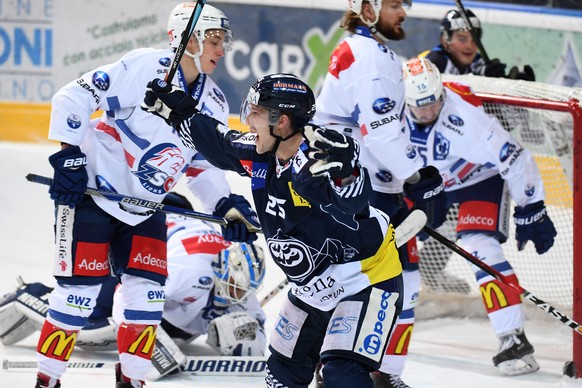 Ambri&#039;s player Cory Emmerton celebrates the 1-0 goal during the preliminary round game of National League Swiss Championship 2017/18 between HC Ambri Piotta and ZSC Lions, at the ice stadium Vala ...