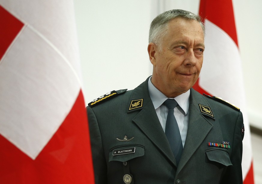 Switzerland&#039;s Chief of Armed Forces Lieutenant General Andre Blattmann arrives for a news conference after the weekly meeting of the Federal Council in Bern, Switzerland March 23, 2016. REUTERS/R ...