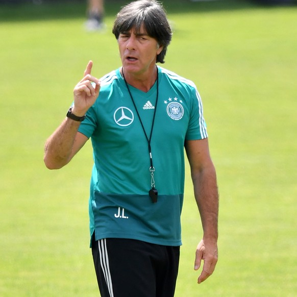 epa06774851 German national soccer team&#039;s head coach Joachim Loew leads his team&#039;s training session in Eppan, Italy, 31 May 2018. The German squad prepares for the upcoming FIFA World Cup 20 ...