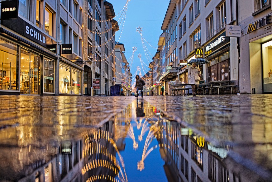 Altstadt Untertor mit Weihnachtsbeleuchtung