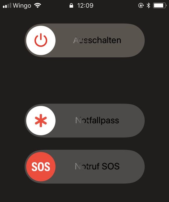 Mit der Funktion «Notruf SOS» kann man schnell und einfach den Rettungsdienst alarmieren und eigene Notfallkontakte automatisch per Textnachricht informieren.