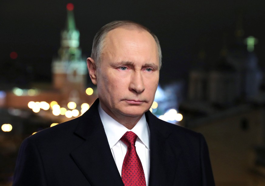 Russia&#039;s President Vladimir Putin makes his annual New Year address to the nation in Moscow, Russia, December 31, 2016. Sputnik/Mikhail Klimentyev/Kremlin via REUTERS ATTENTION EDITORS - THIS IMA ...