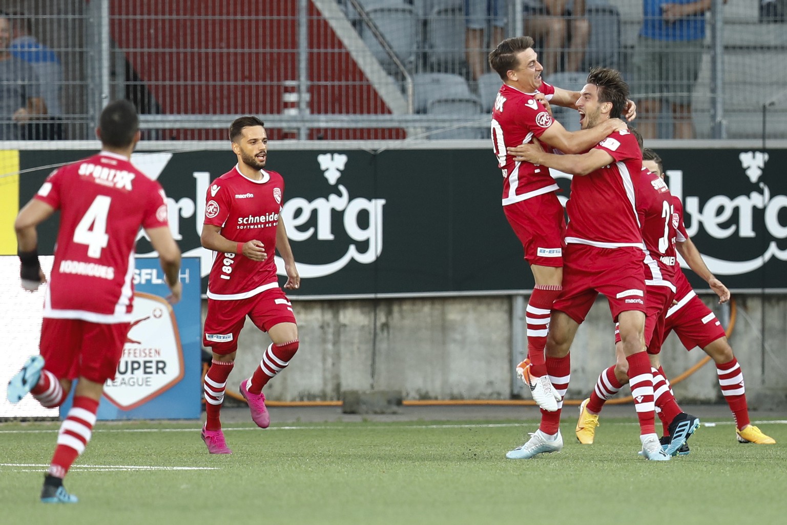 Thun&#039;s Simone Rapp, right, celebrates with his teammates after scoring the 2-2 during the Europa League Qualification round 3 match between FC Thun and Spartak Moscow at the Stockhorn Arena in Th ...