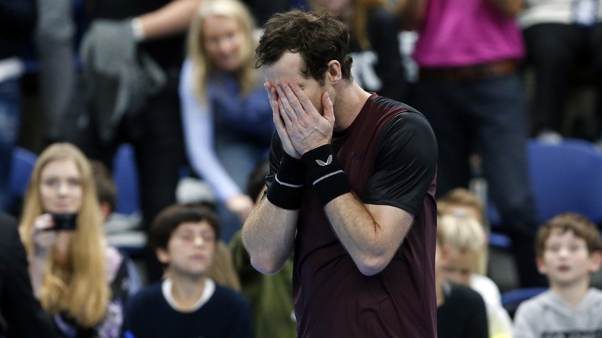 epa07937167 Britain&#039;s Andy Murray reacts after winning the final match against Stanislas Wawrinka of Switzerland at the European Open tennis tournament, in Antwerp, Belgium, 20 October 2019. EPA/ ...