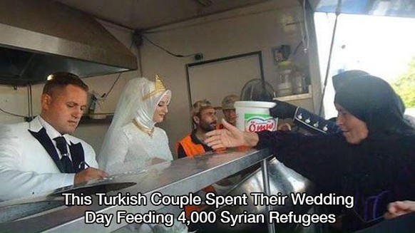 Dieses türkische Paar verbrachte seinen Hochzeitstag damit, 4000 syrische Flüchtlinge zu versorgen.