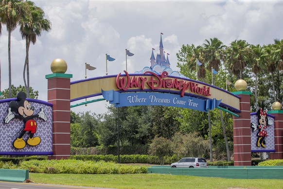 epa08706943 (FILE) - The main entrance to the Walt Disney World Resort of theme parks outside of Orlando, Florida, USA, 28 May 2020 (29 September 2020). Disney announced on 29 September 2020 that they ...