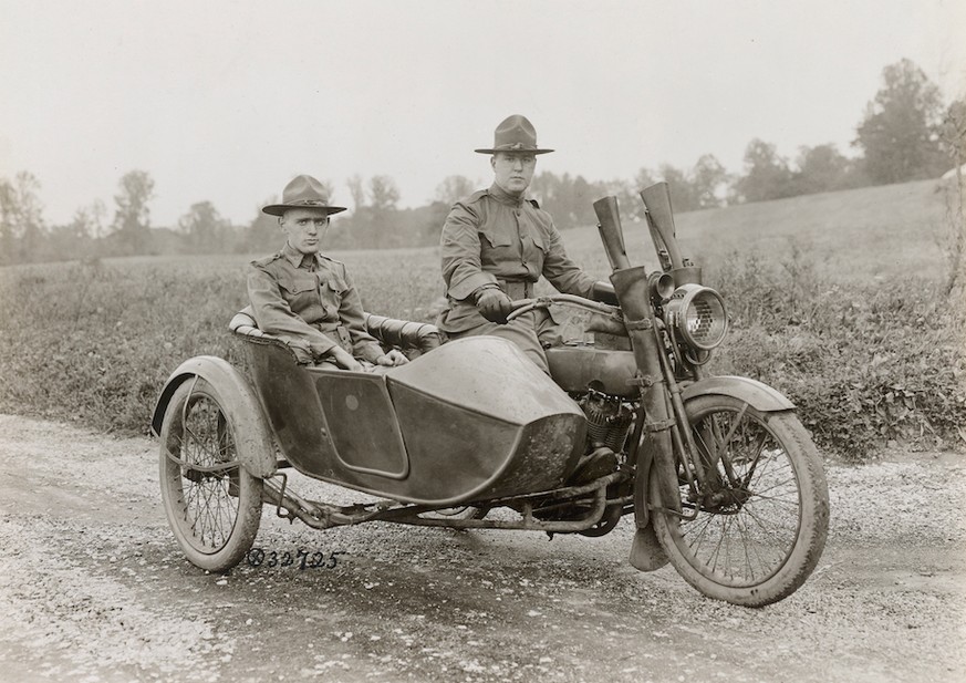 “Harley-Davidson motorcycle with side car and two cases for holding rifles, manufactured for the War Department by the Harley-Davidson C, Milwaukee, Wis. Aug 26, 1918” [National Archive]

https://thev ...