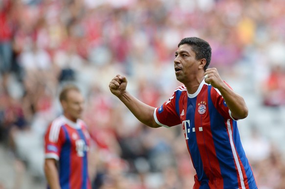 Giovanne Elber 09.08.2014; Muenchen; Fussball 1. Bundesliga - FC Bayern Muenchen - Team Praesentation - FC Bayern Allstars - Manchester United Legends; Jubel 2:1 Torschuetze Giovanne Elber (Bayern) (Sebastian Widmann/Witters/freshfocus)