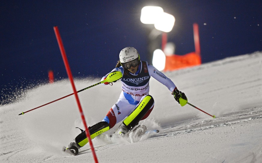 epa07353009 Wendy Holdener of Switzerland in action during the Slalom run of the women&#039;s Alpine Combined race at the FIS Alpine Skiing World Championships in Are, Sweden, 08 February 2019. Holden ...