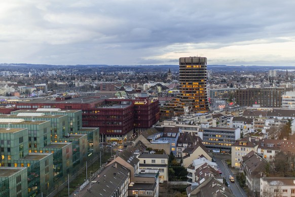 The BIZ tower, headquarters of the Bank for International Settlements, in Basel, Switzerland, pictured on December 5, 2012. (KEYSTONE/Gaetan Bally)

Der BIZ-Turm, Hauptsitz der Bank für Internationale ...