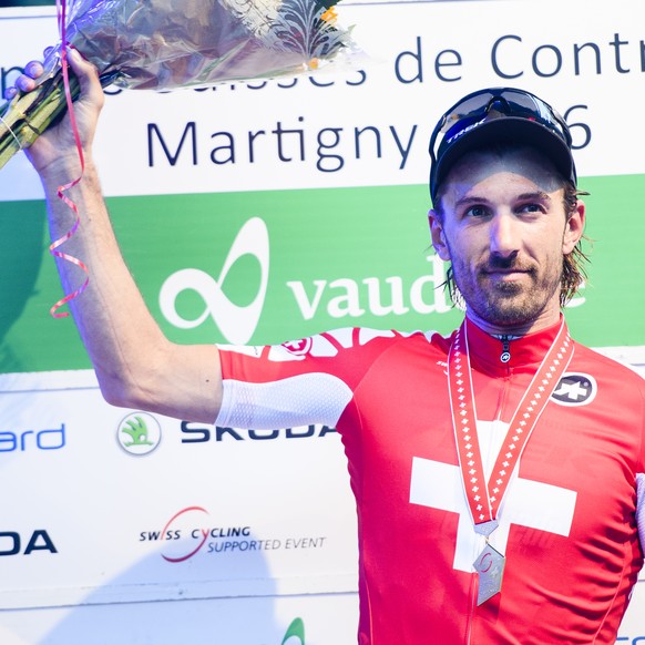 Fabian Cancellara, der Gewinner des Zeitfahrens, fotografiert waehrend der Siegerehrung des Zeitfahrens, diesen Mittwoch 22. Juni 2016 in Martigny. (KEYSTONE/Manuel Lopez)