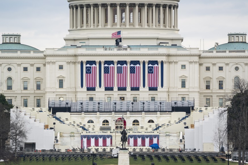 epa08944915 The US Capitol is seen ahead of President-elect Joe Biden&#039;s inauguration from the National Mall in Washington, DC, USA, 17 January 2021. Biden will be sworn-in as the 46th president o ...