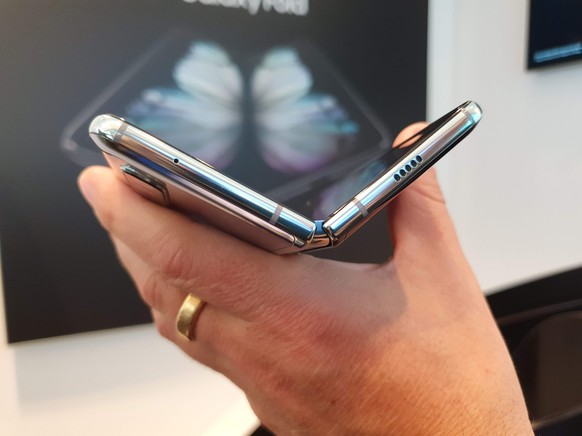 Samsung Galaxy Fold Smartphone
