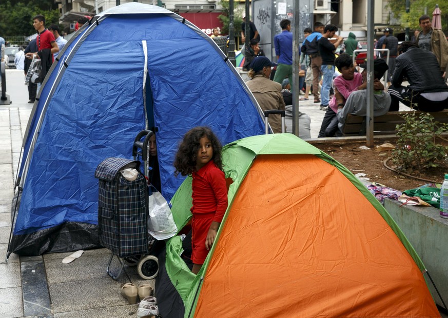 Flüchtlinge auf dem Viktoria-Platz in Athen. Griechenland ist einer der Nutzniesser des neuen Beschlusses.&nbsp;