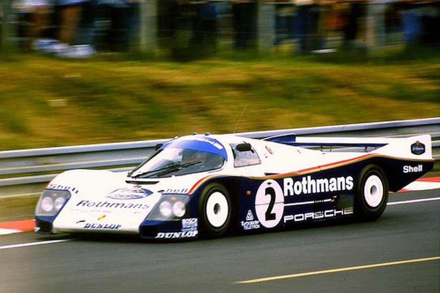 porsche 962 c hans joachim stuck derek bell le mans motorsport http://www.snaplap.net/fastest-le-mans-cars/