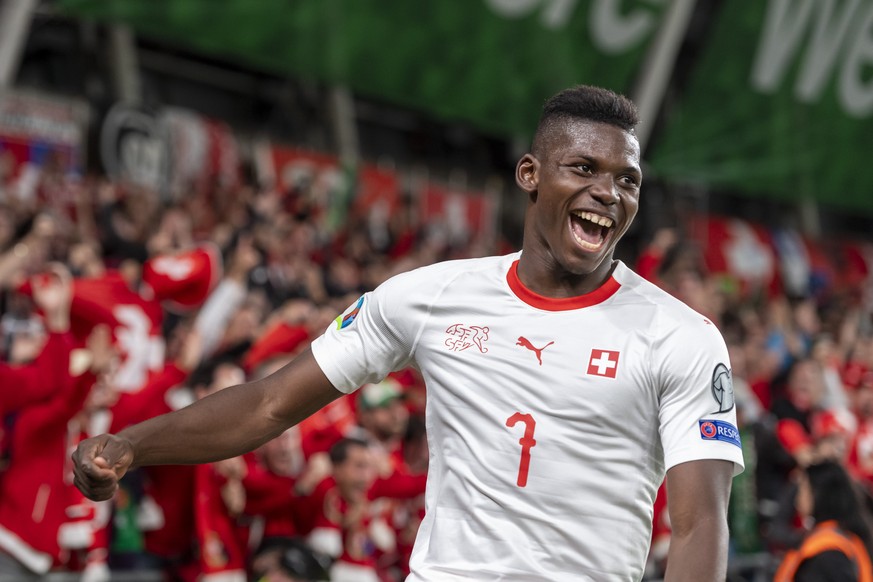 Switzerland&#039;s Breel Embolo cheers during the UEFA Euro 2020 qualifying Group D soccer match between the Republic of Ireland and Switzerland at the Aviva stadium in Dublin, Ireland, on Thursday, S ...