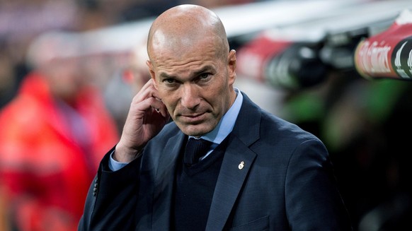 epa06471766 Real Madrid&#039;s head coach Zinedine Zidane during the King&#039;s Cup quarter-final second leg match between Real Madrid and Leganes at the Santiago Bernabeu stadium in Madrid, Spain, 2 ...
