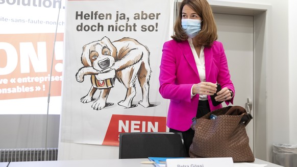 Petra Goessi, Parteipraesidentin FDP, kommt zu einer Medienkonferenz eines ueberparteilichen Komitees gegen die Konzernverantwortungsinitiative, am Mittwoch, 30. September 2020, in Bern. (KEYSTONE/Pet ...