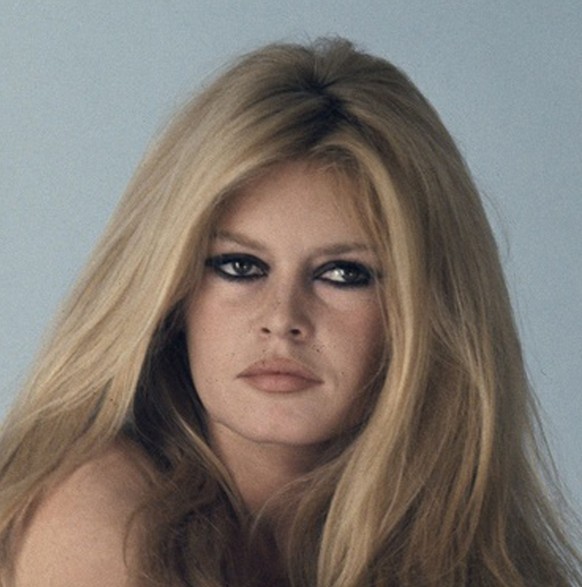 epa01763830 Undated handout photo provided on 17 June 2009 of French actress Brigitte Bardot related to the &#039;Brigitte Bardot, les annees &#039;insouciance&#039; (Brigitte Bardot, the &#039;unconc ...