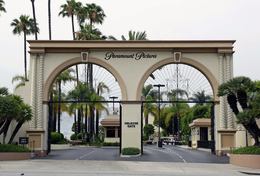 FILE - In this July 8, 2015 file photo, the main gate to Paramount Studios is seen on Melrose Avenue, in Los Angeles. Paramount Pictures said it has inked a co-financing deal with two Chinese companie ...