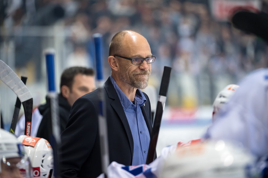 Zurich&#039;s coach Hans Kossmann during the third match of the playoff final of the National League of the ice hockey Swiss Championship between the HC Lugano and the ZSC Lions, at the ice stadium Re ...