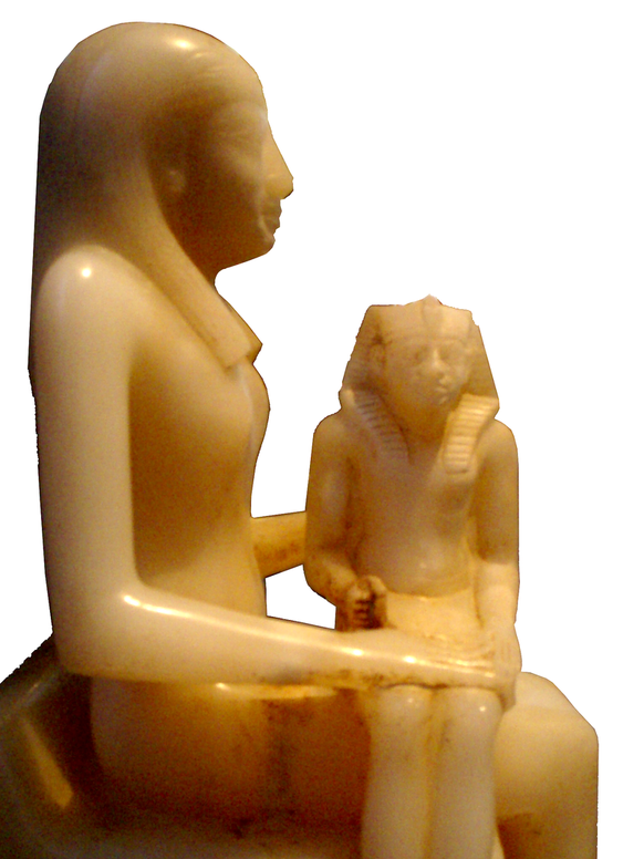 Pharao Pepi II. auf dem Schoss seiner Mutter Ankhnesmeryre II. 
Von Keith Schengili-Roberts - Eigenes Werk (photo), CC BY-SA 2.5, https://commons.wikimedia.org/w/index.php?curid=1625218