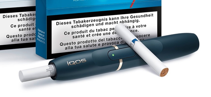 HANDOUT, ILLUSTRATION - iQOS Holder und Marlboro HeatSticks. Diese Woche hat Philip Morris S.A. &quot;iQOS&quot; lanciert, ein System, das den Tabak erhitzt. Nachdem es in zwei Pilot-Staedten in Japan ...