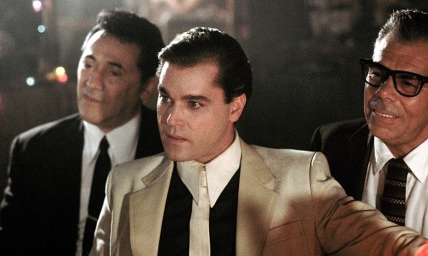 goodfellas film mafia mafioso style scorsese hollywood ray liotta http://darumaview.it/2015/quei-bravi-ragazzi-25th-anniversary-blu-ray-disc-libro-fotografico-recensione