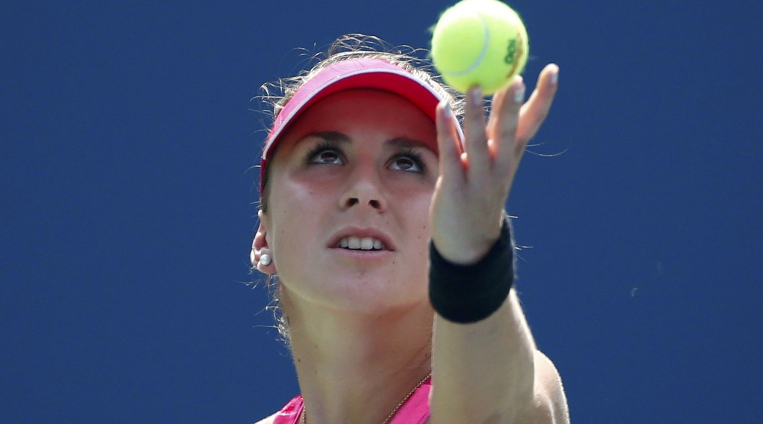 Belinda Bencic würde nur zu gerne in Singapur servieren.