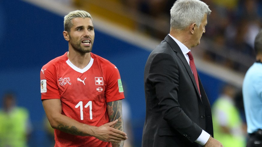 Switzerland&#039;s head coach Vladimir Petkovic, right, Switzerland&#039;s midfielder Valon Behrami, left, during the FIFA soccer World Cup 2018 group E match between Switzerland and Brazil at the Ros ...