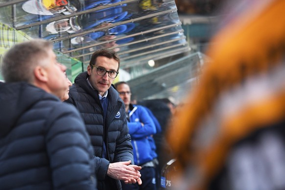 Ambri&#039;s Head Coach Luca Cereda, during the preliminary round game of National League A (NLA) Swiss Championship 2019/20 between HC Ambri Piotta and ZSC Lions at the ice stadium Valascia in Ambri, ...
