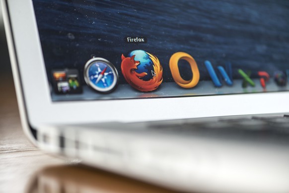 Das Logo des Internetbrowsers Firefox, aufgenommen am 14. April 2014 in Zuerich. (KEYSTONE/Christian Beutler)